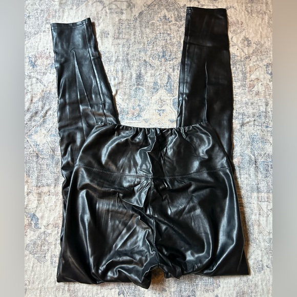 Aritzia Wilfred Daria Pant (Leather Legging) - Picture 7 of 9